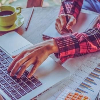 Email Marketing vs Messenger Marketing : Quel est le futur de la communication B2C? Email Marketing vs Messenger Marketing : Quel est le futur de la communication B2C?