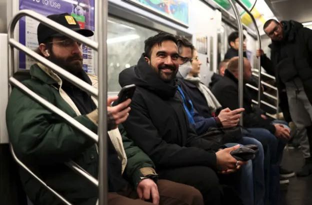 Le maire de New York dans le métro